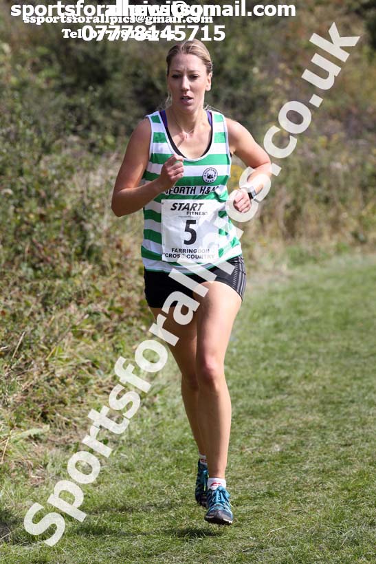 Senior womens and veteran relays, Sunderland Harriers Cross Country Relays, Farringdon, Sunderland . Photo: David T. Hewitson/Sports for All Pics